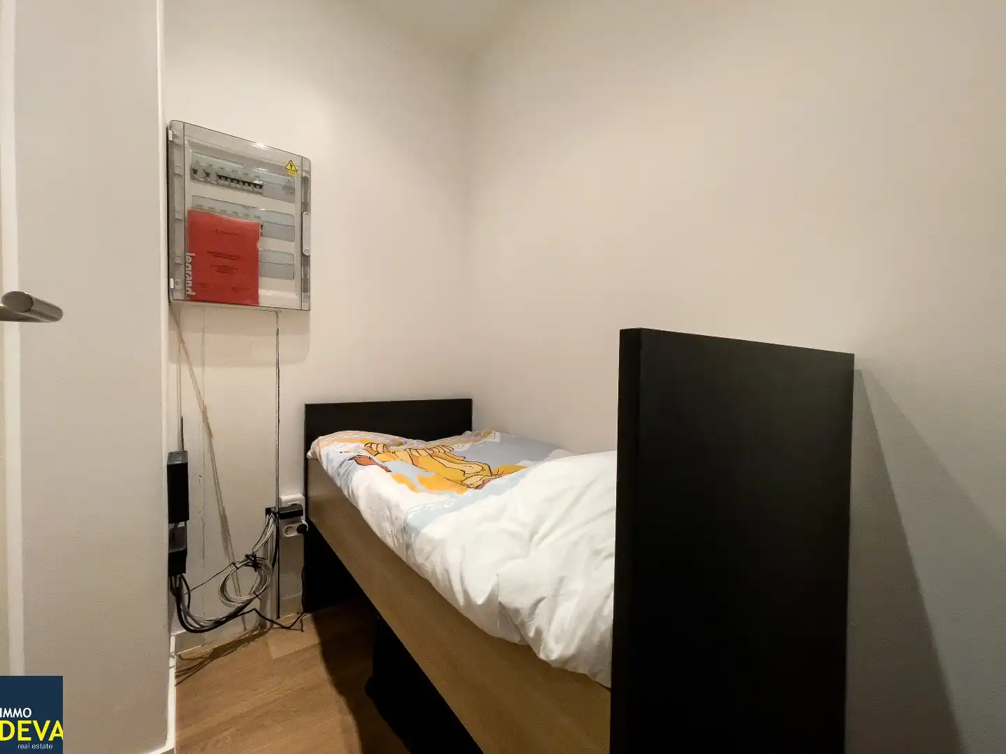 Recent appartement met hoge plafonds gelegen in het centrum van Knokke.  foto 15