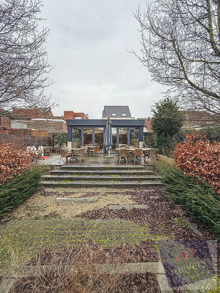 Handelspand met woonst – Naamsesteenweg 27, Sint-Truiden foto 9