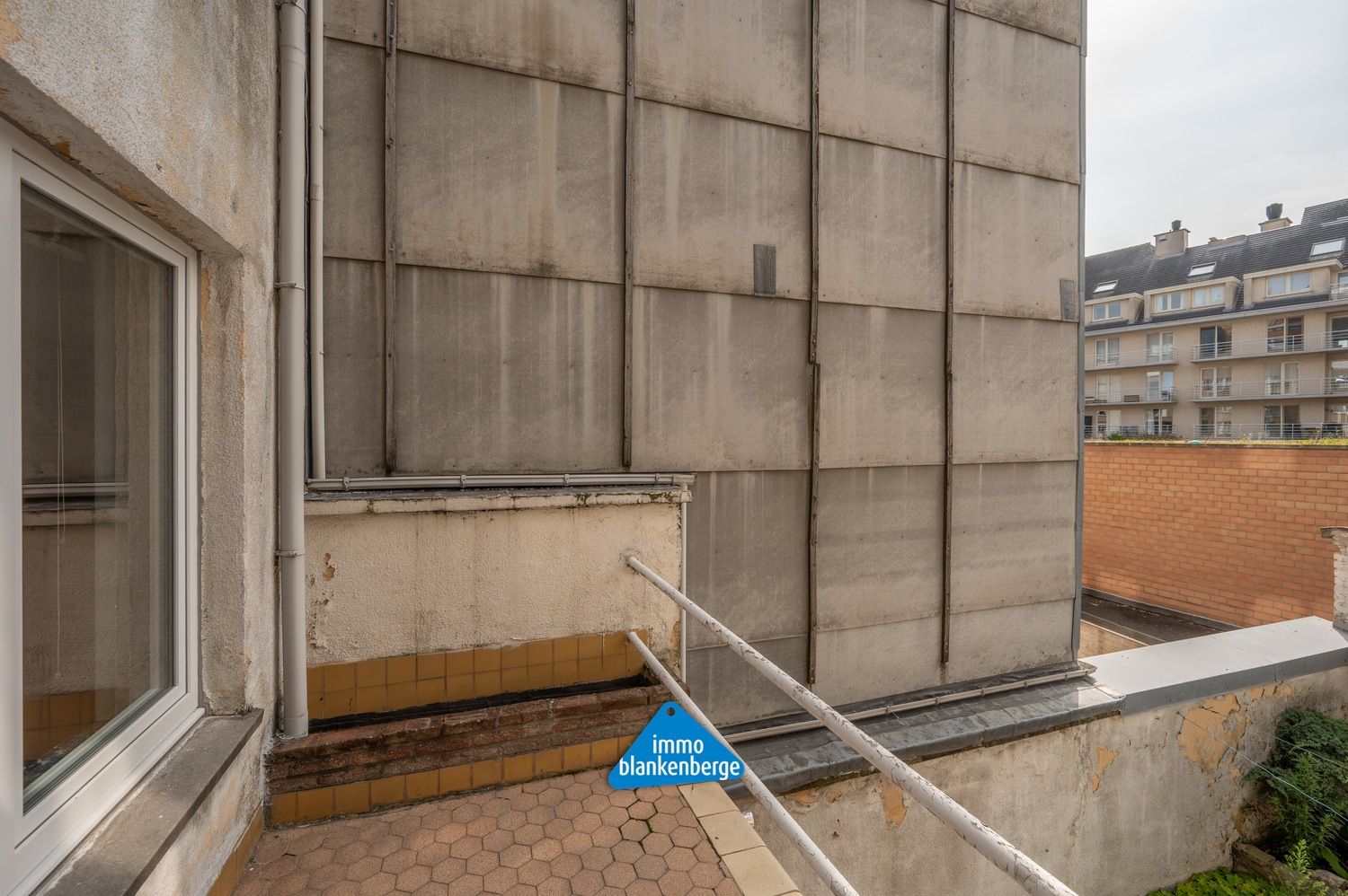 Ruime Bel-etagewoning op een Steenworp van Zee, Strand en Duinen foto 9