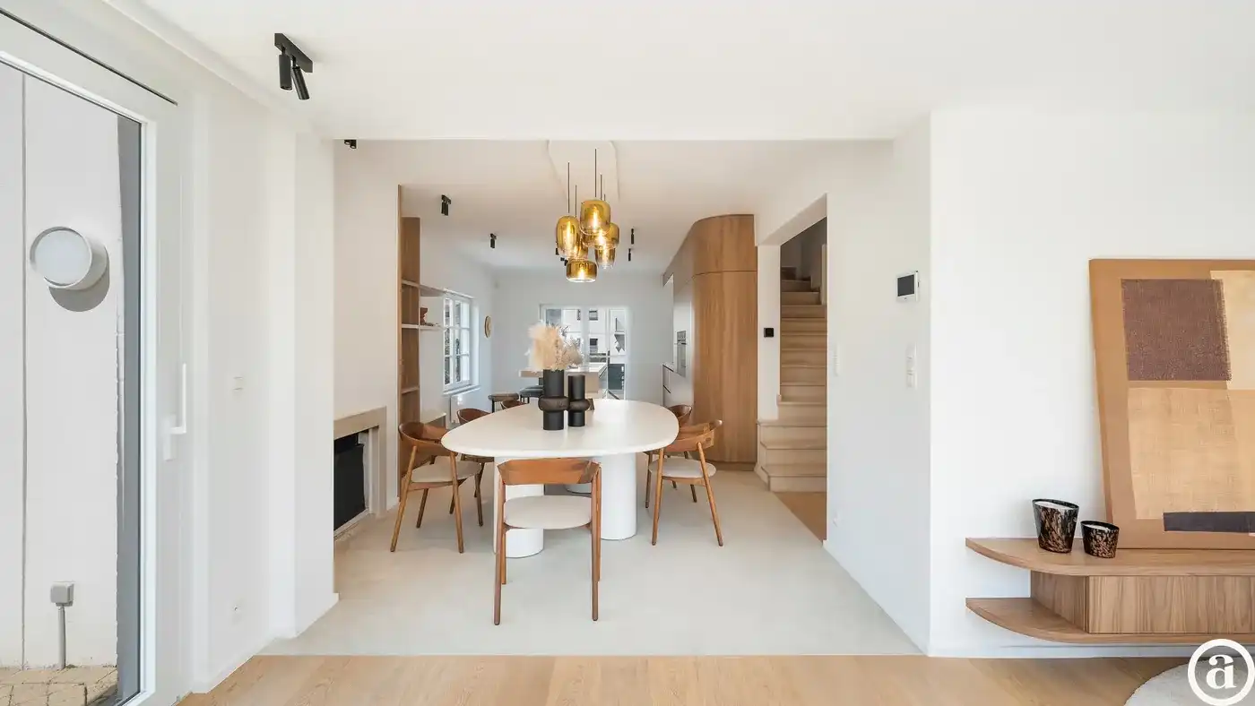 Exclusief gerenoveerde villa op een absolute toplocatie foto 8