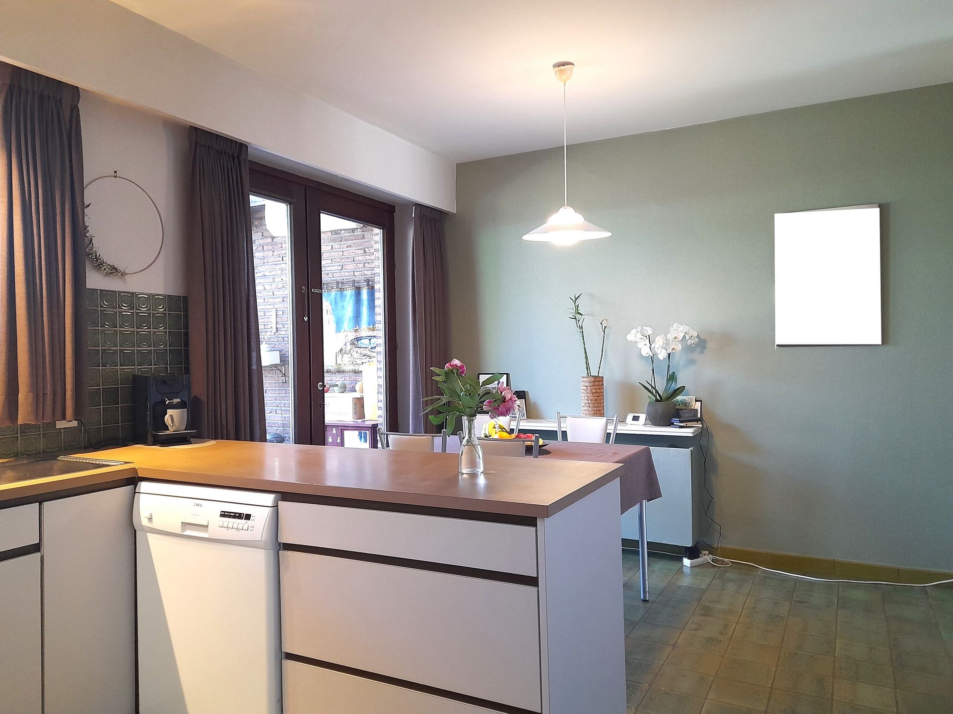 Top onderhouden eengezinswoning – centraal gelegen foto 10