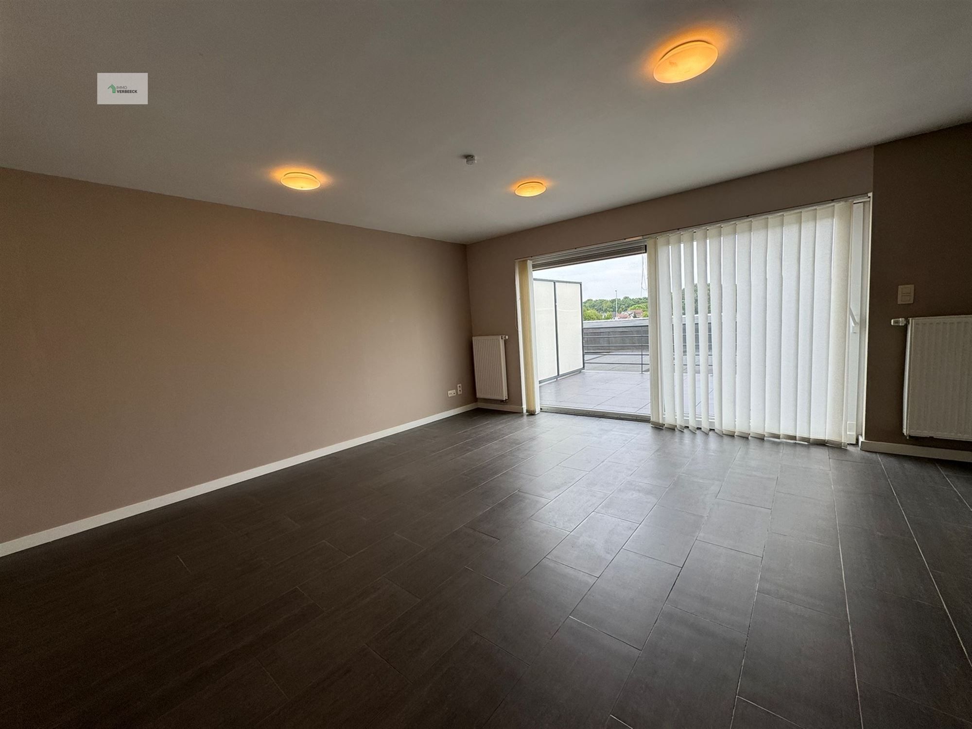 Instapklaar één slaapkamer appartement met afgesloten garage foto 10