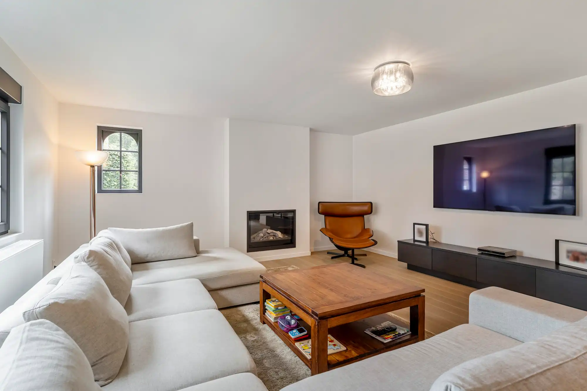 Stijlvolle, volledig gerenoveerde villa in een rustige, groene omgeving te Eksel foto 7