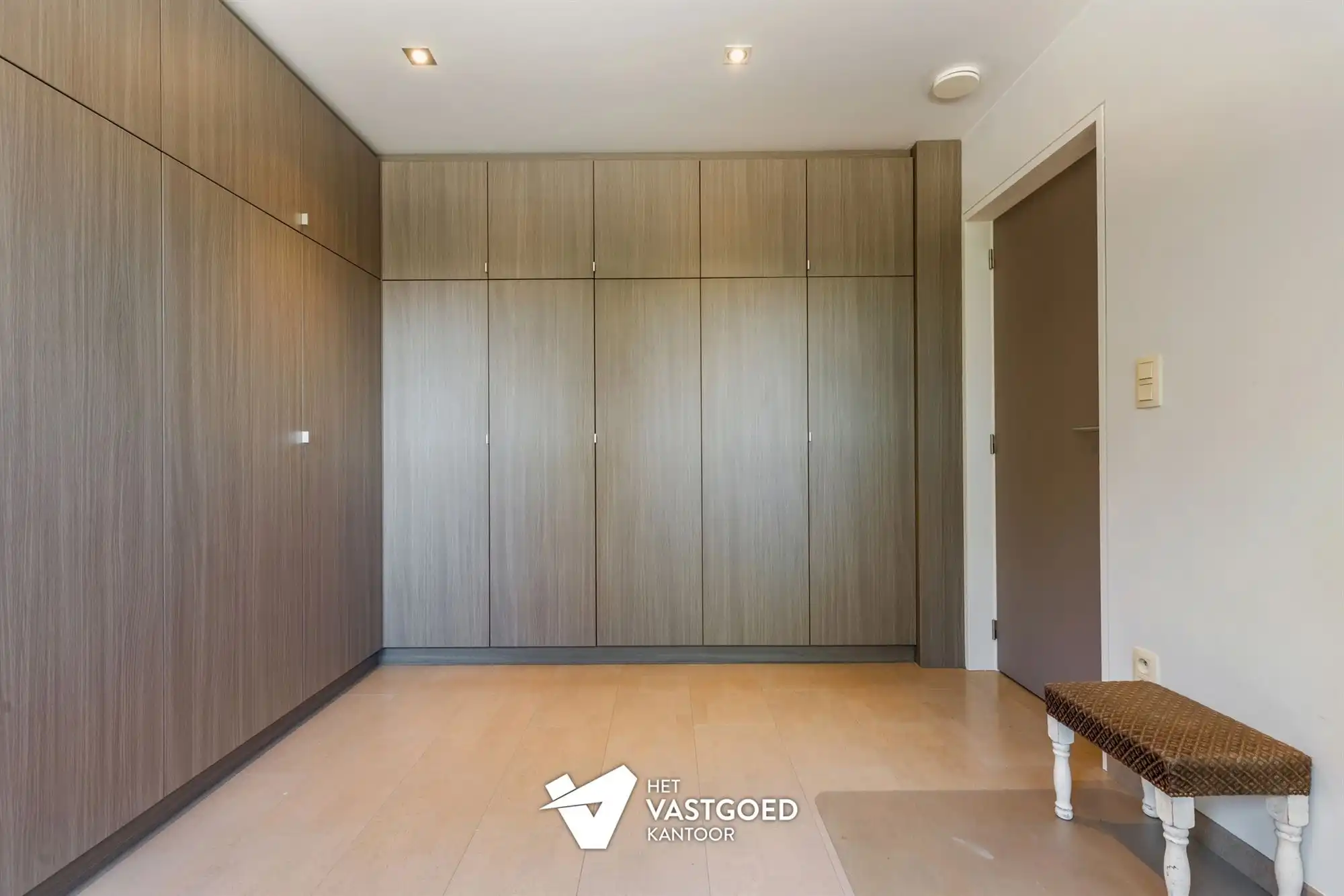 PERFECT ONDERHOUDEN GEZINSWONING MET 3 SLAAPKAMERS OP 7A27CA IN HET RUSTIGE KORSPEL foto 20