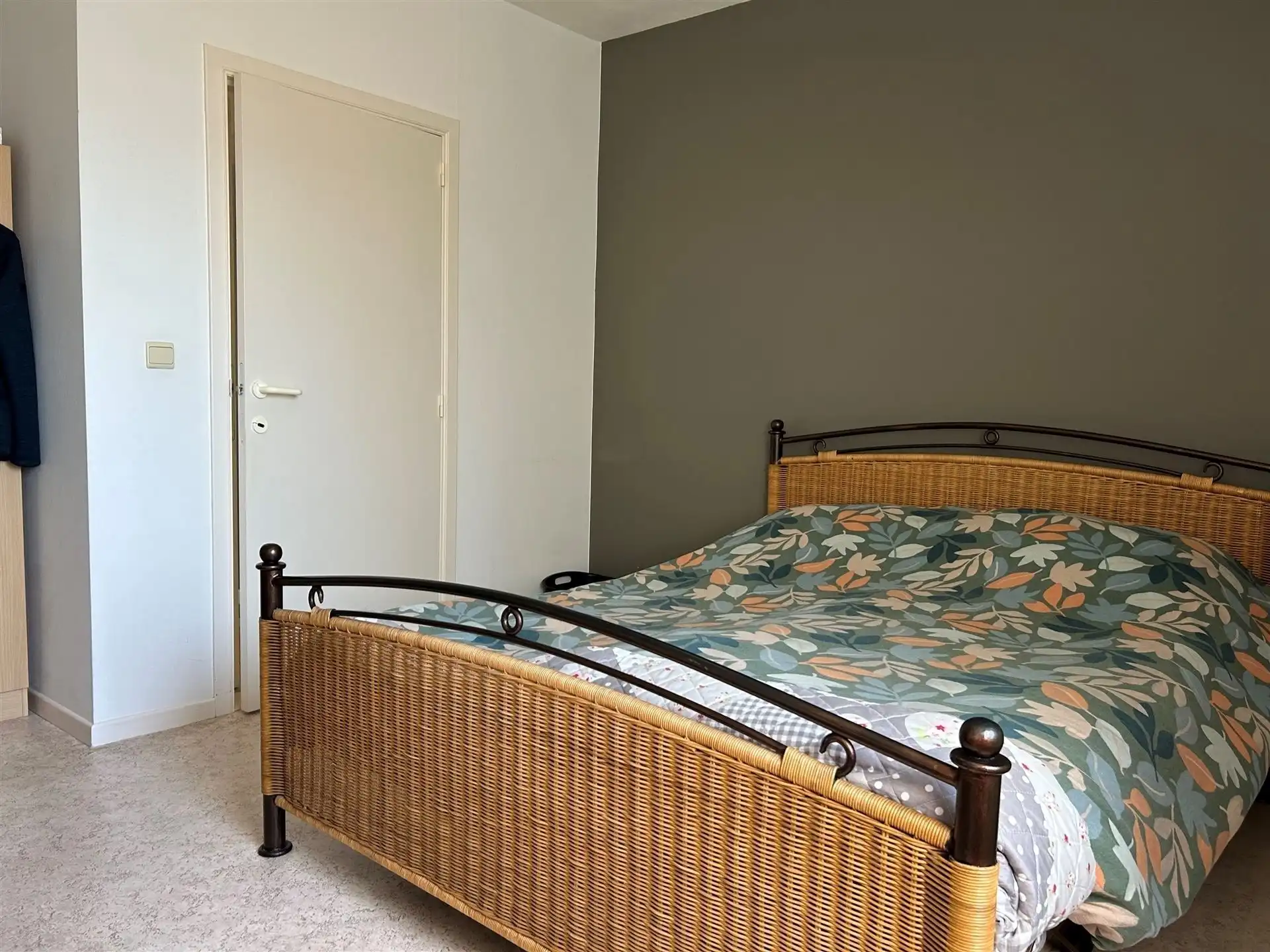 Instapklaar appartement met 2 slaapkamers te huur. foto 9