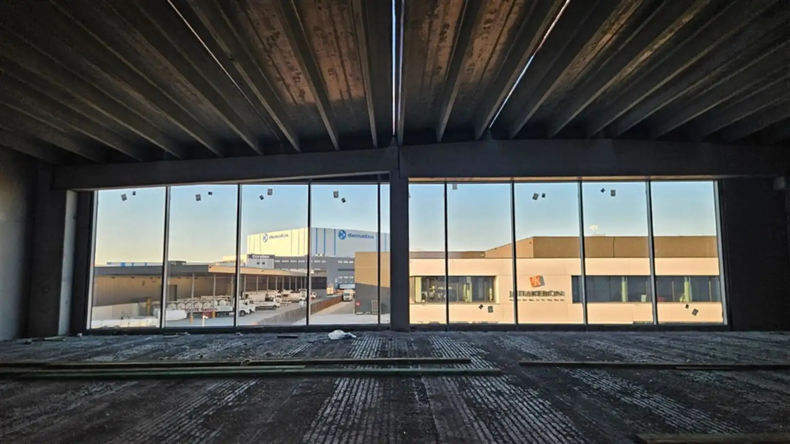 Twee nieuwbouw loodsen met zichtlocatie E17 foto 14