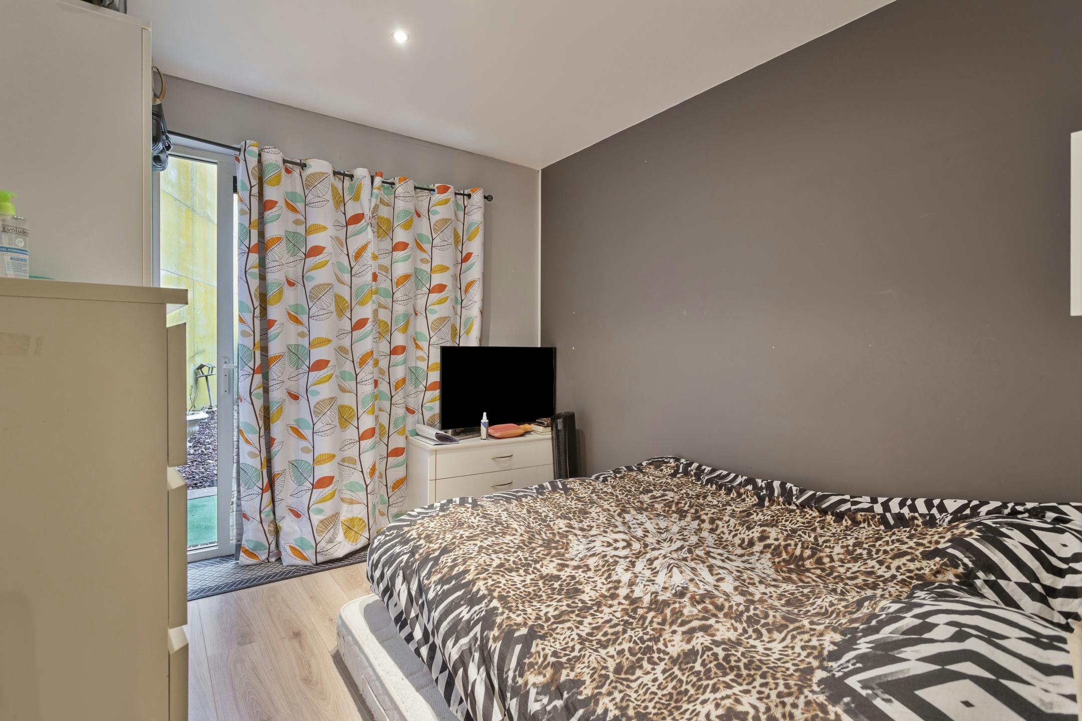 Gelijkvloers appartement te koop in het centrum van Zottegem foto 9