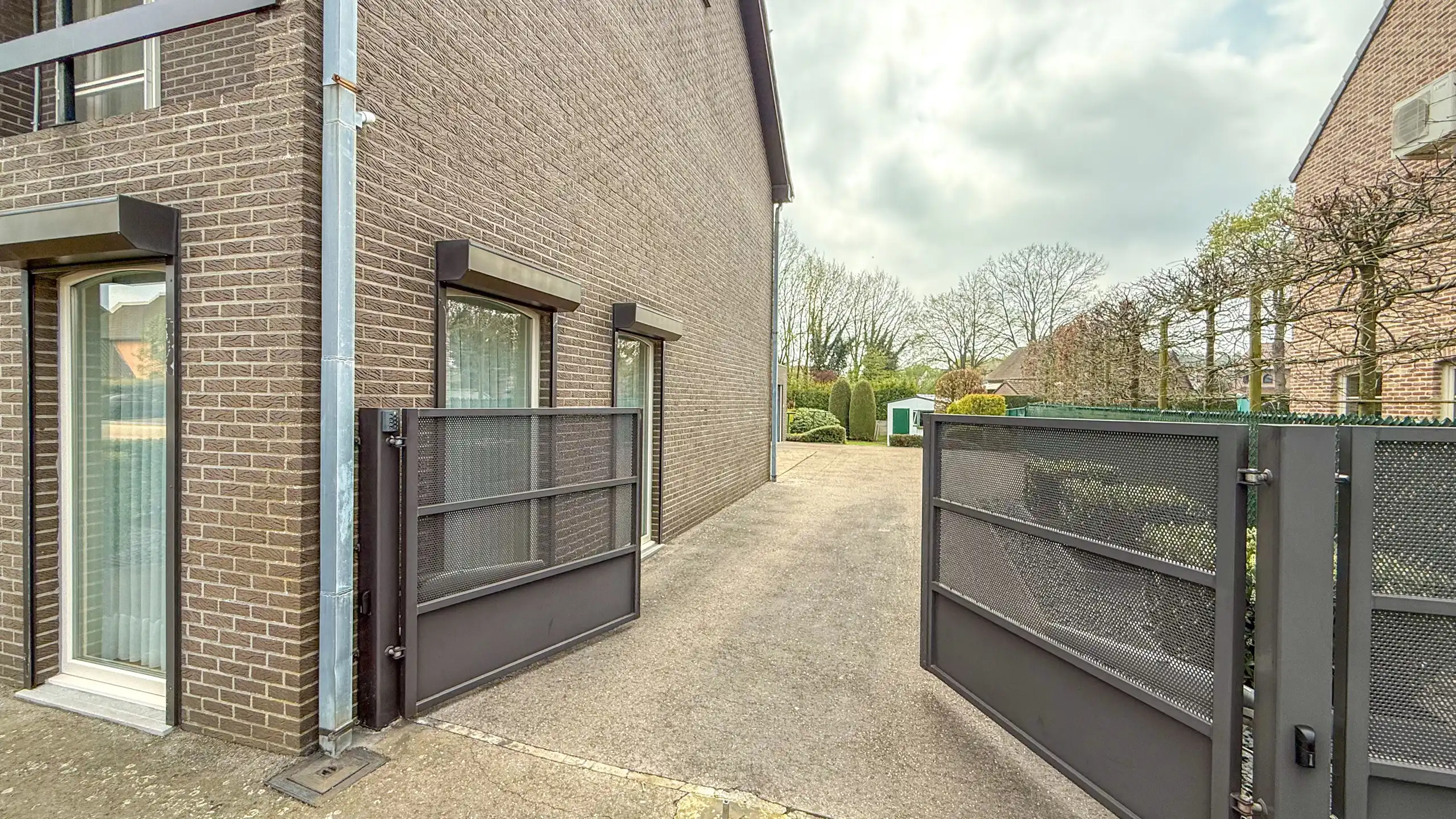 Charmante halfopen woning in rustige woonwijk te Eversel! foto 36