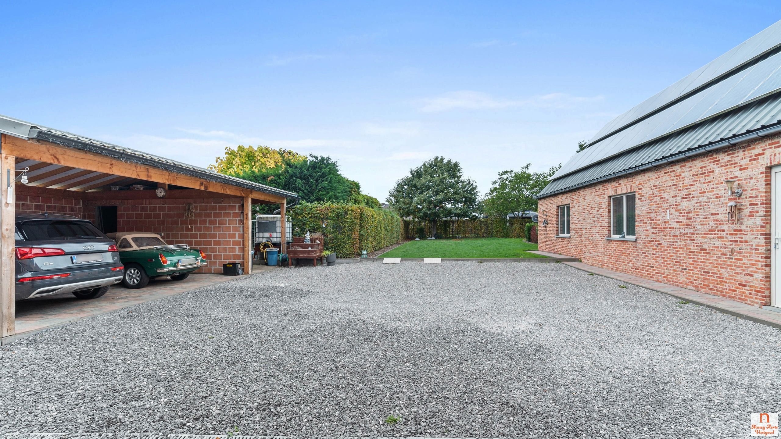 Authentieke woning met moderne toets en hedendaags comfort foto 24