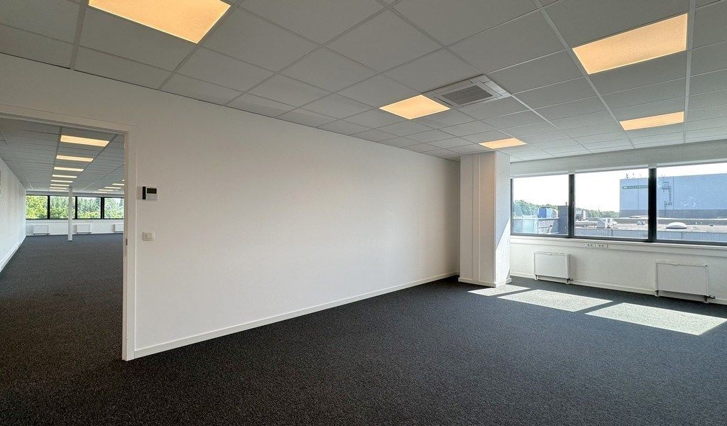 Kantoor te huur te Antwerpen in North Trade Building foto 4