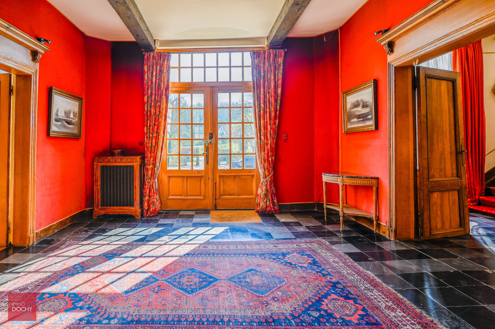 Klassevolle manoir met zicht op kerk van St. Bavo foto 13