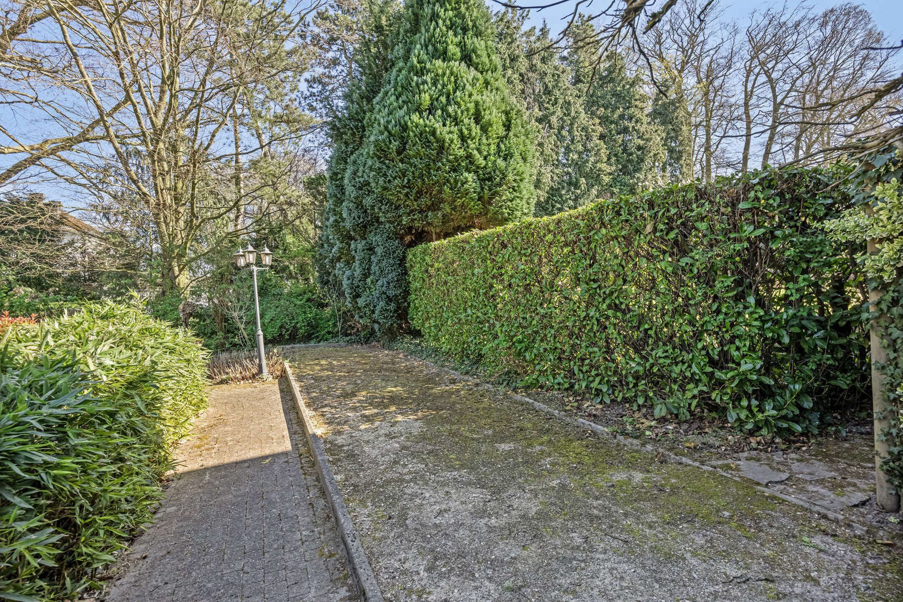 Karakterwoning met veel potentieel foto 25