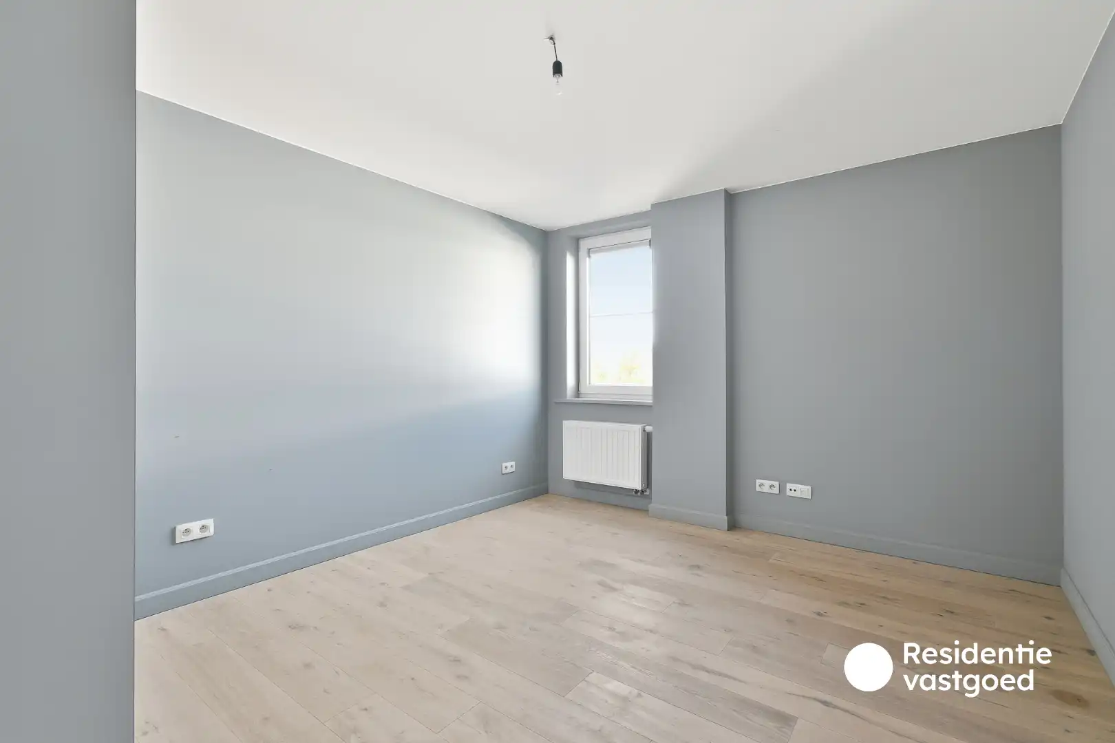 Zeer ruim en modern appartement te huur in Eernegem foto 11