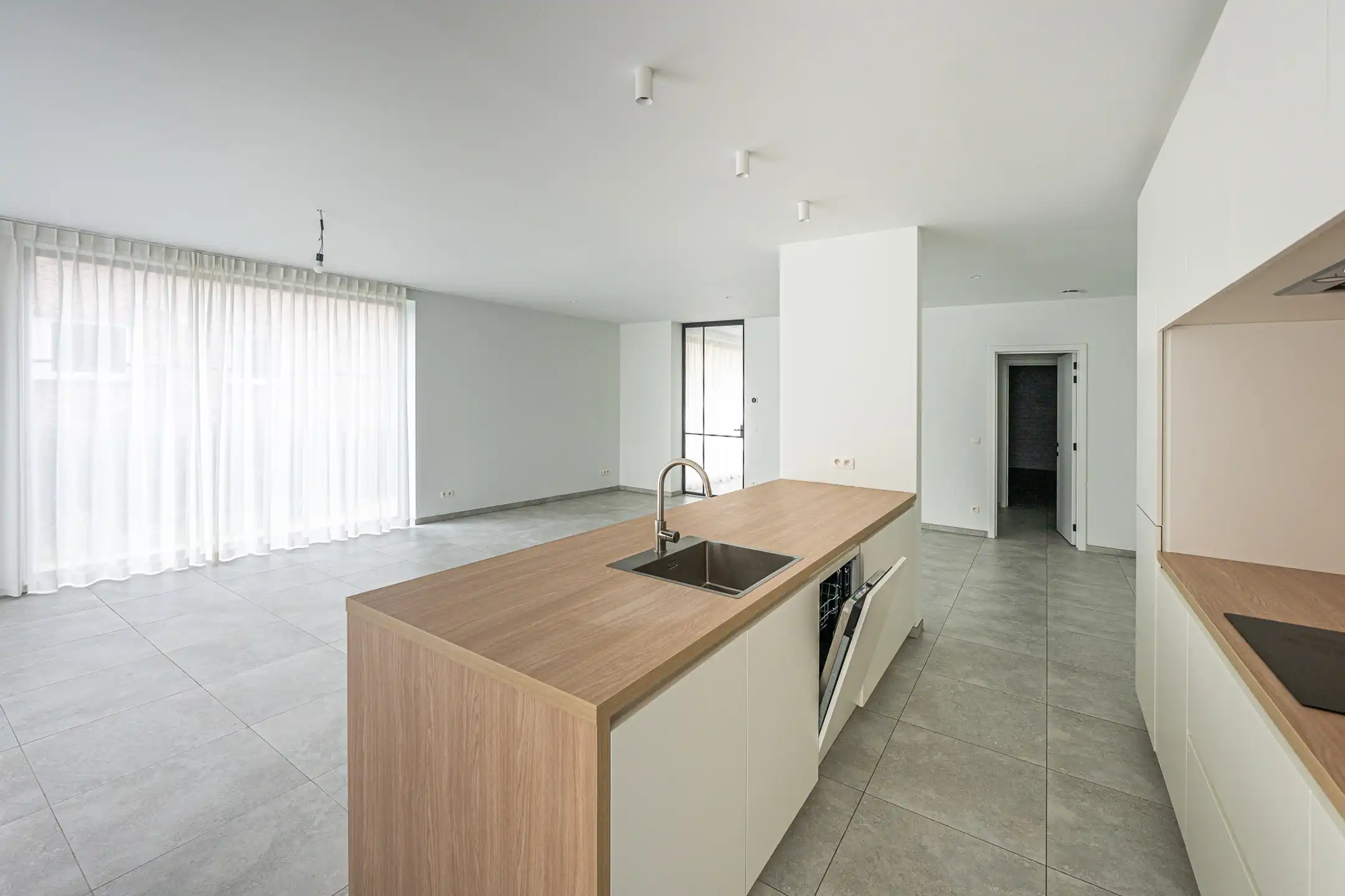 Moderne woning met 3 slaapkamers foto 7