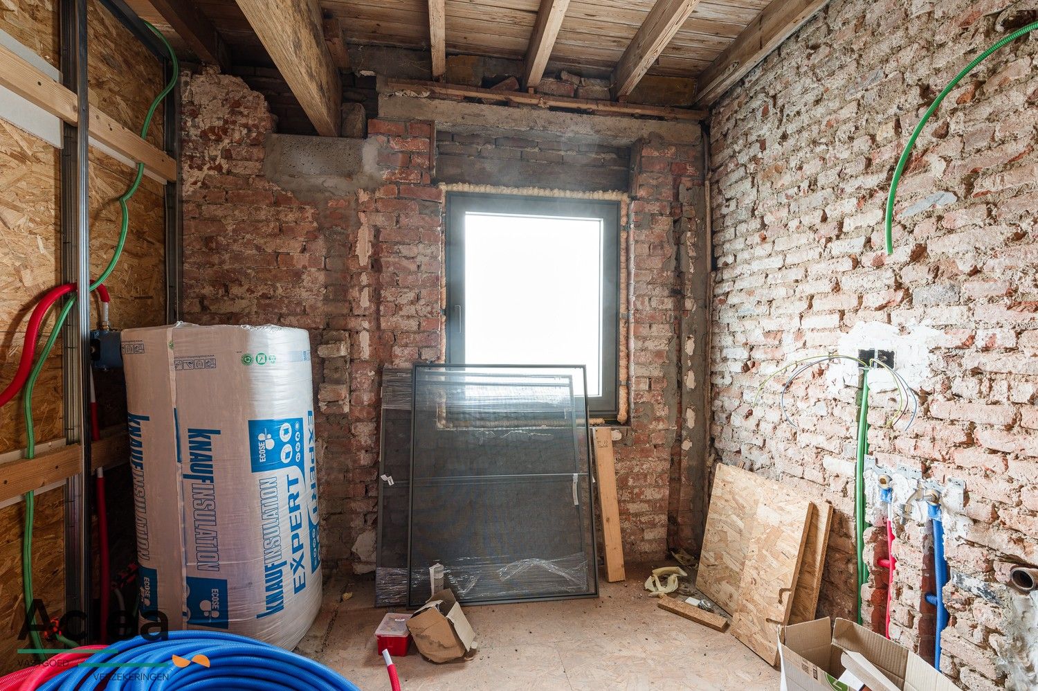 Renovatieproject op een perceel van 645m² met open zichten foto 12