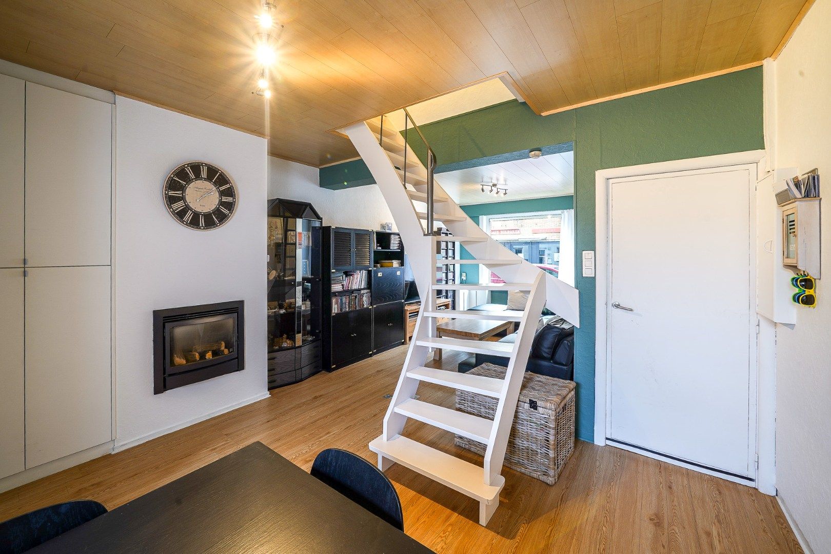 Gesloten woning met 2 slaapkamers en gezellige stadstuin foto 2