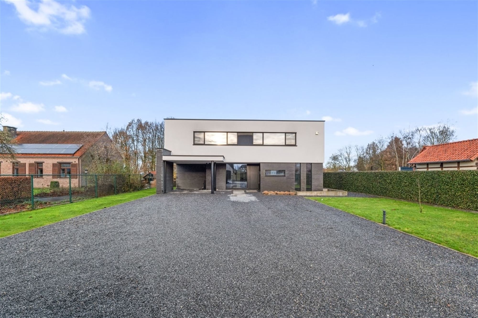 MAGNIFIEKE OPEN BEBOUWING MET GROOT ZWEMBAD EN 400M² AAN BEWOONBARE OPPERVLAKTE IN HET GEZELLIGE WELLEN  foto 3
