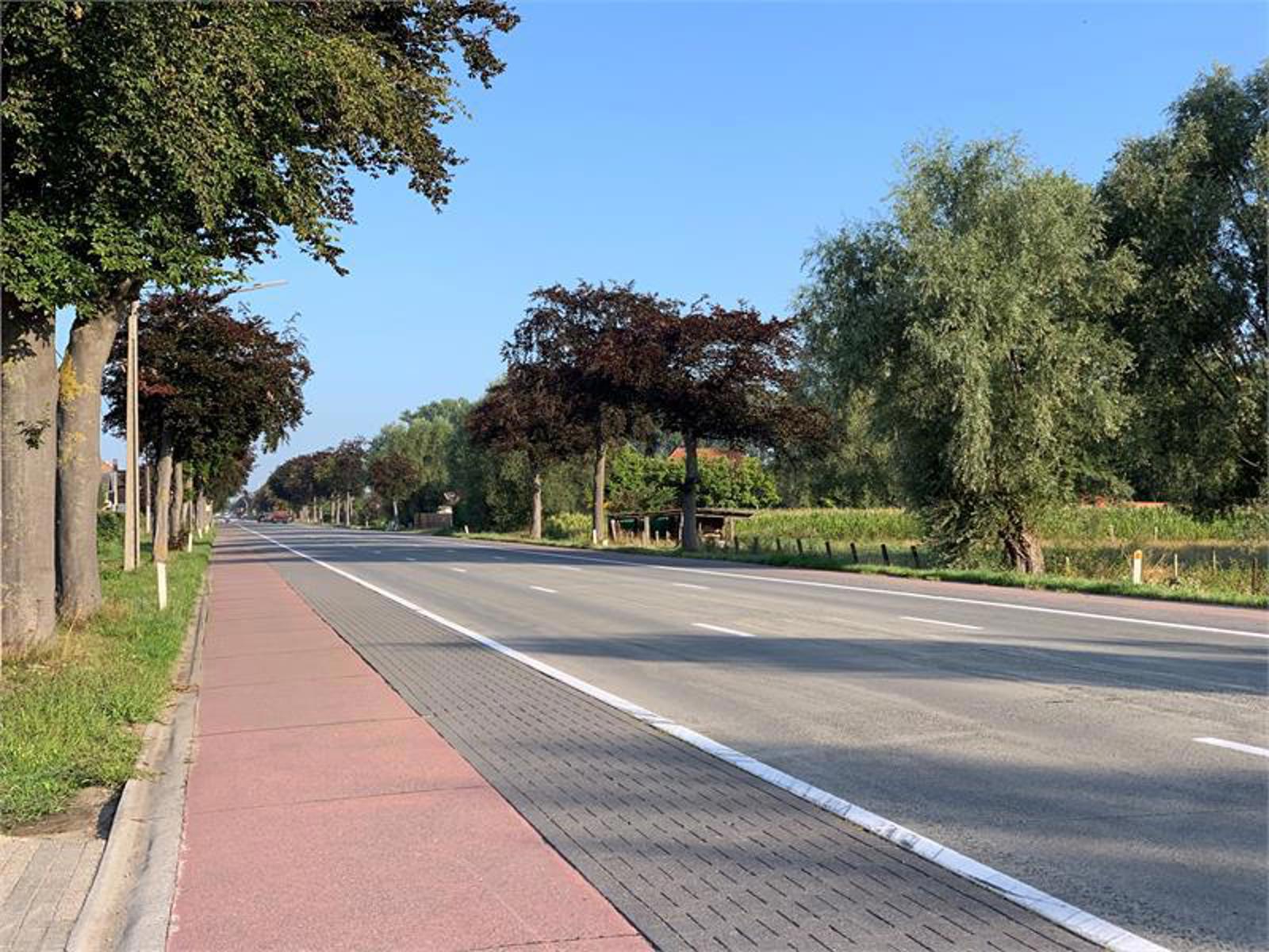 Opslagplaats van 300 m² met een goede ligging foto 7