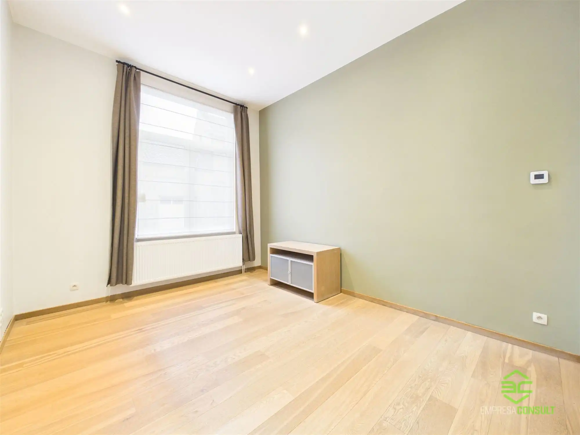 Gerenoveerde rijwoning met 3 slpk in het centrum! foto 5