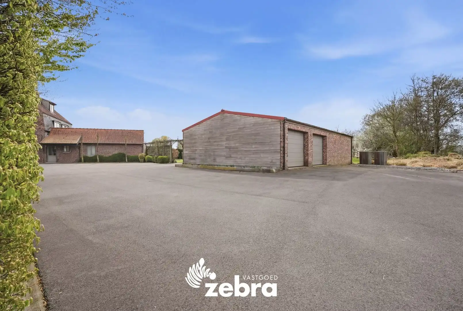 Ruime villa op een prachtig perceel van 11.110m² in groene omgeving! foto 52