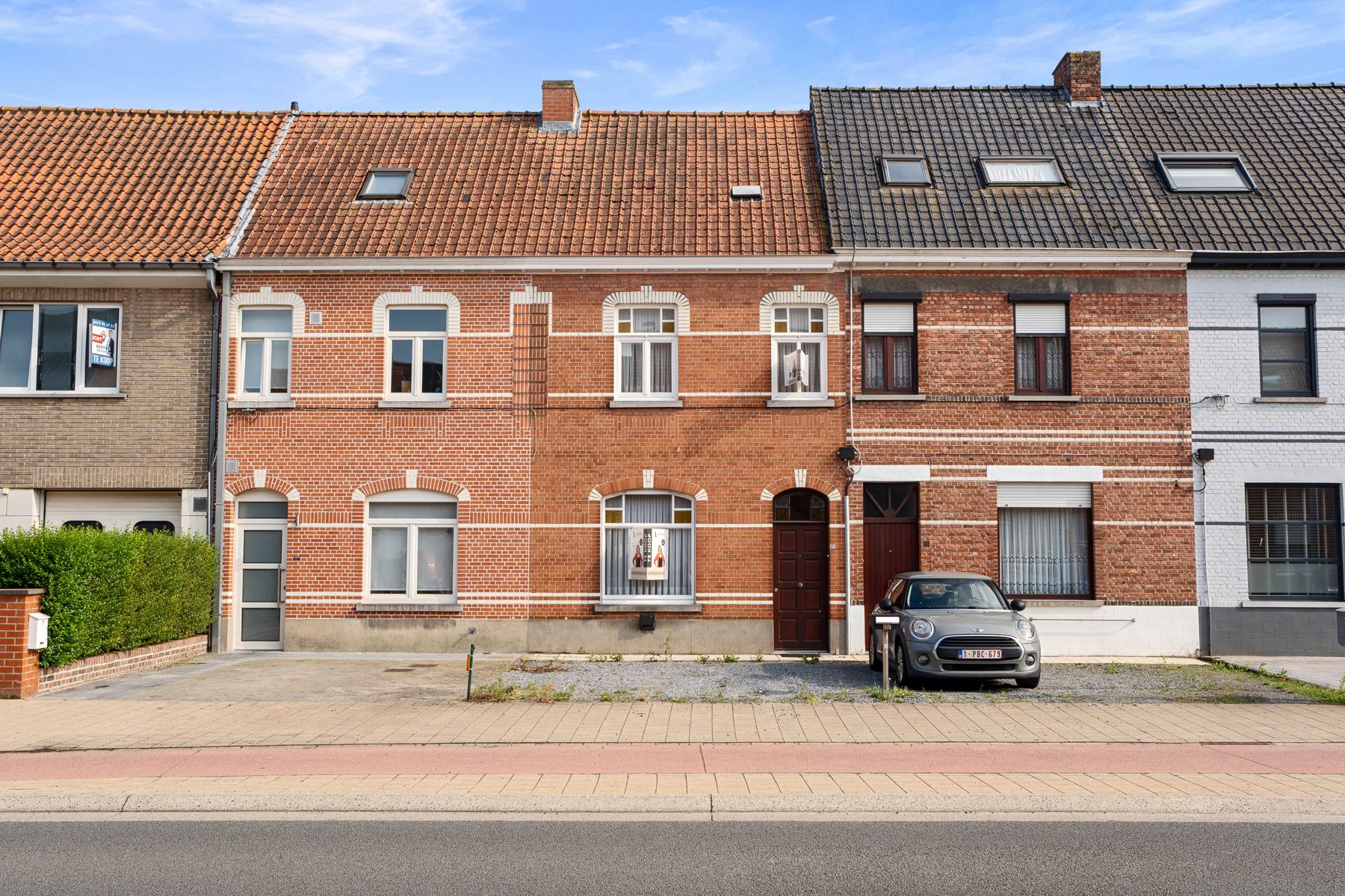 Charmante rijwoning op toplocatie.  foto 6