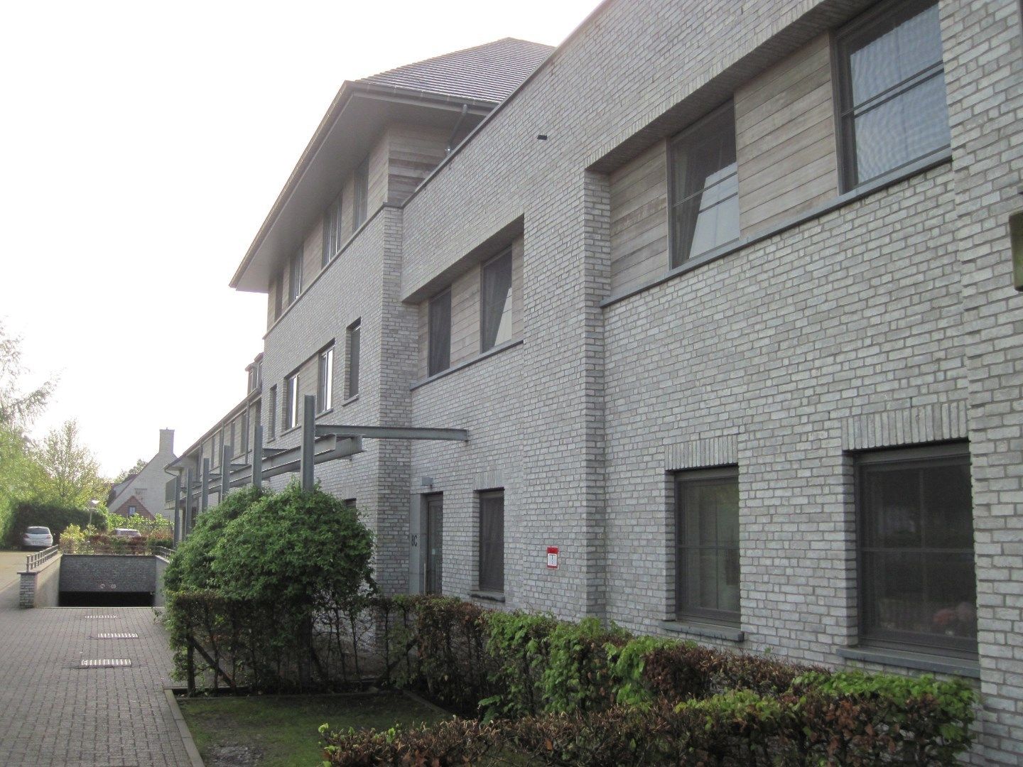 Hedendaags 2-slpk-appartement met groot terras foto 3