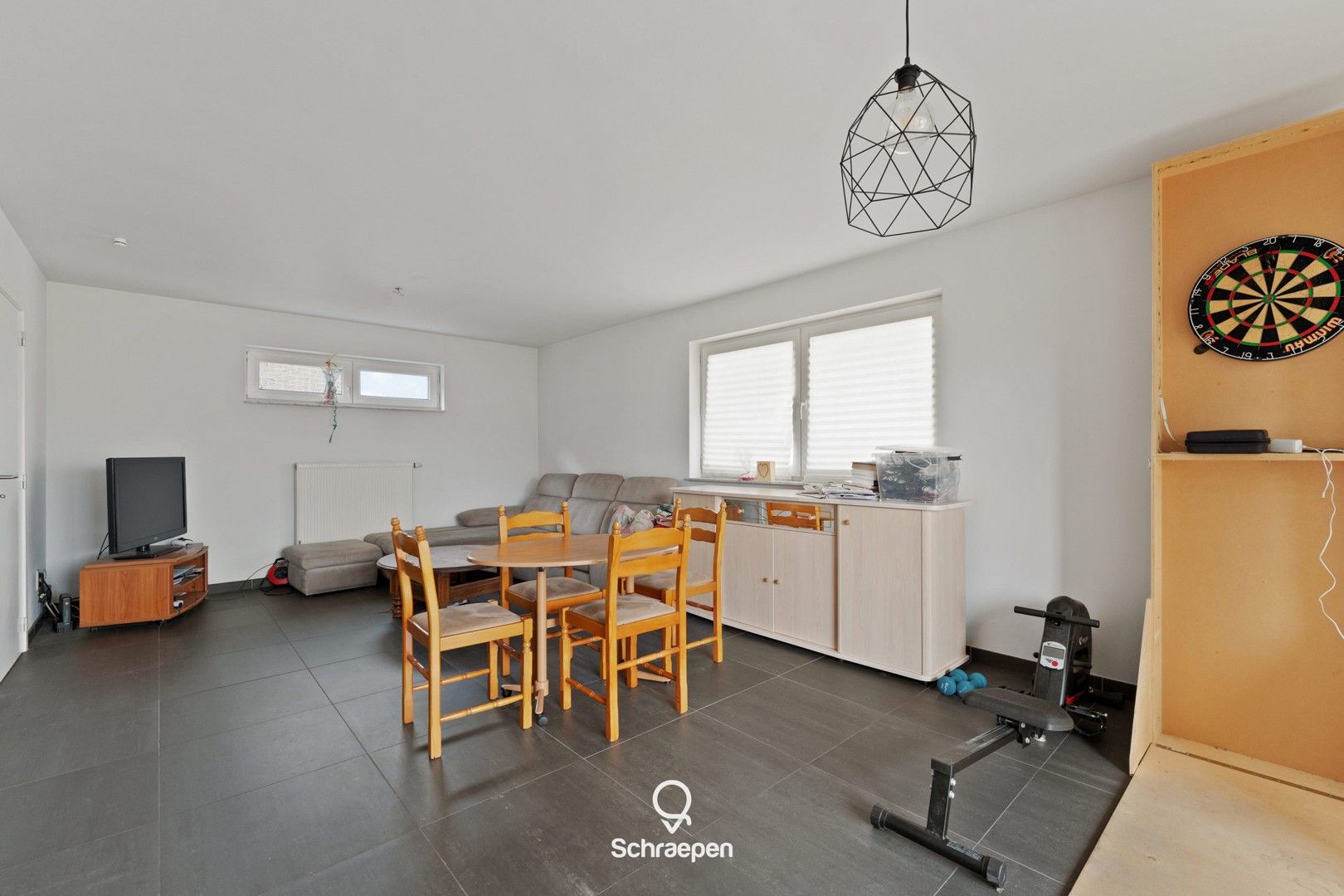 Instapklaar appartement met 2 slpks en garage op wandelafstand van centrum-Zonhoven! foto 8