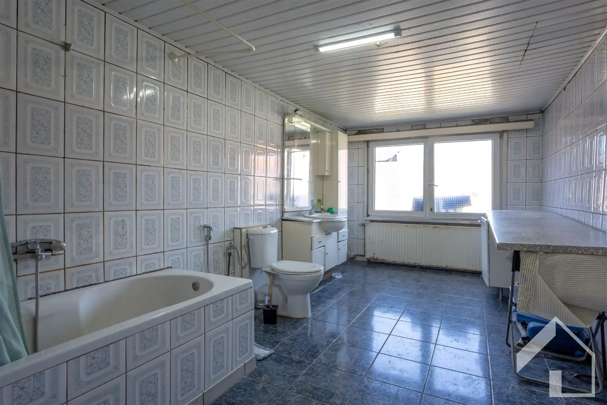 Ruime woning (190 m²) met tuin en veel potentieel foto 5