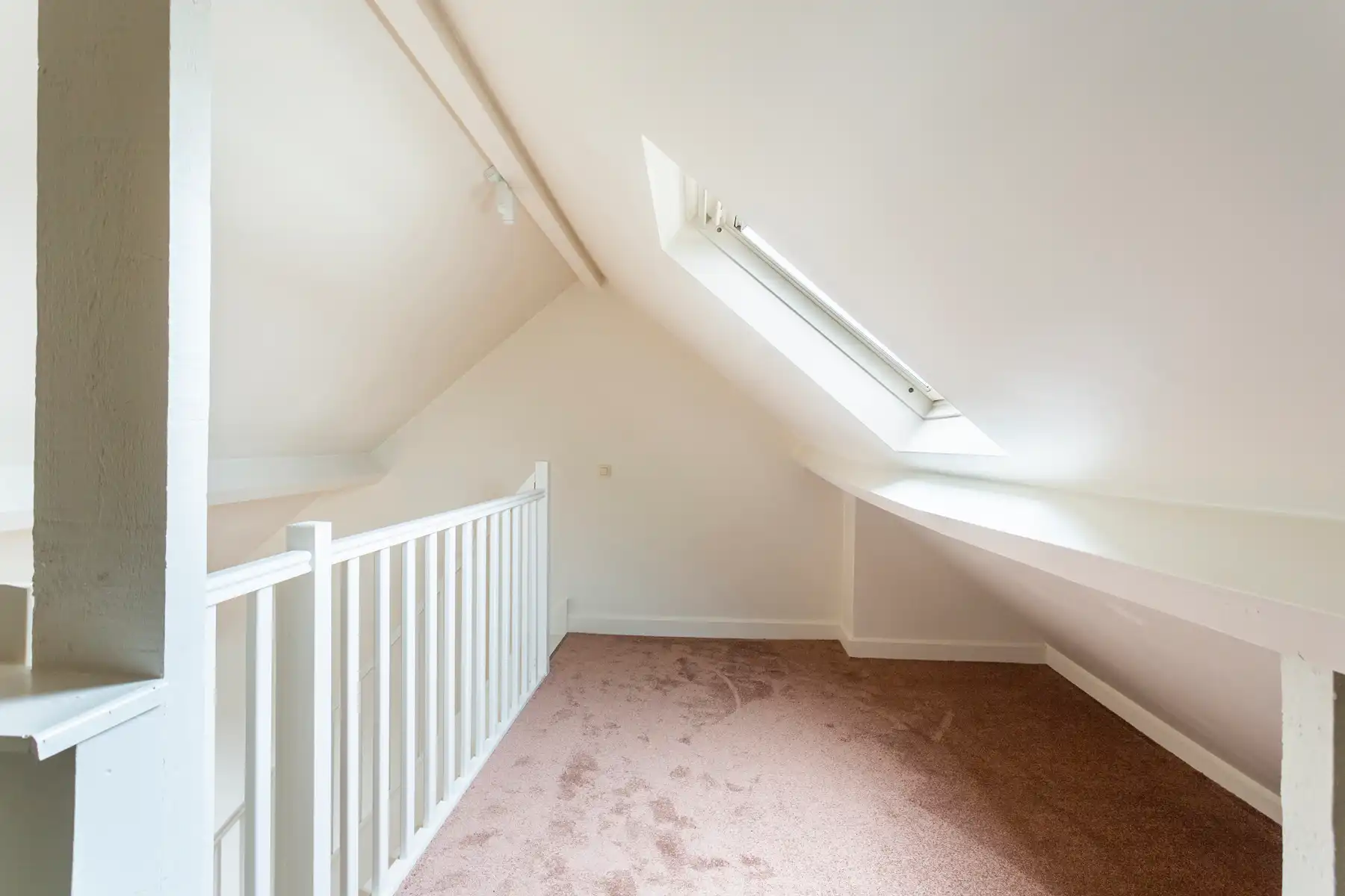 Gerenoveerd duplexappartement nabij het Zuid foto 8