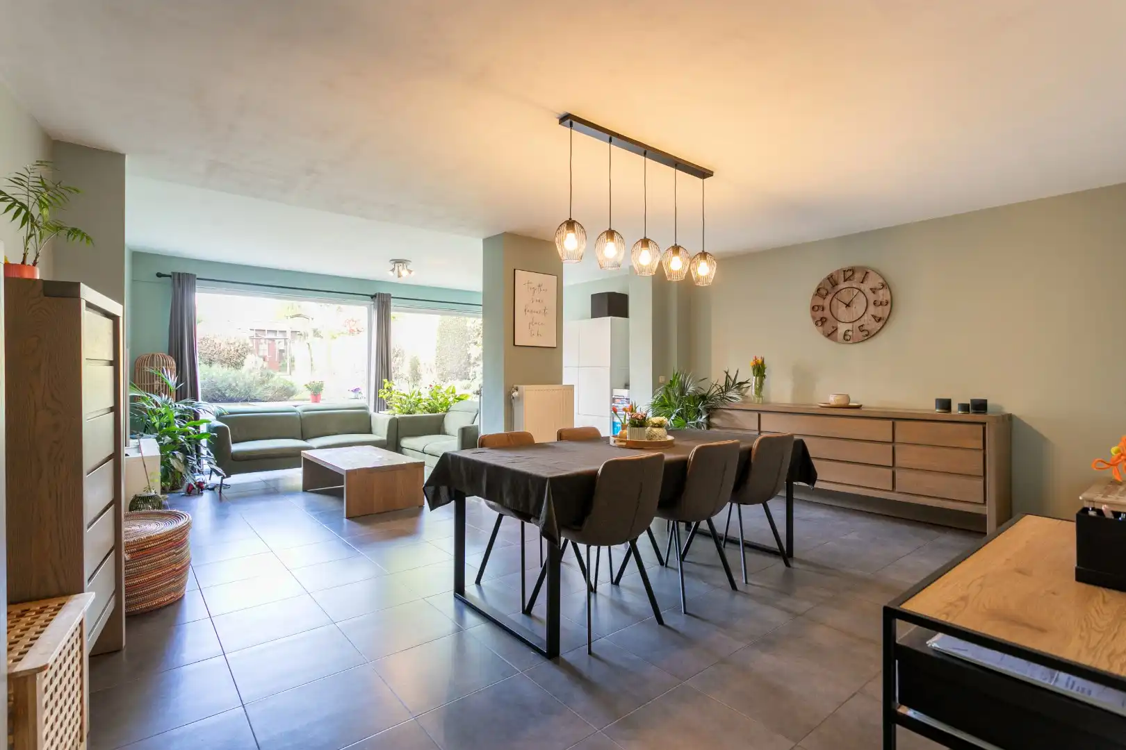 Instapklare woning met 3 slpk. , tuin en terras te Lembeek foto 3