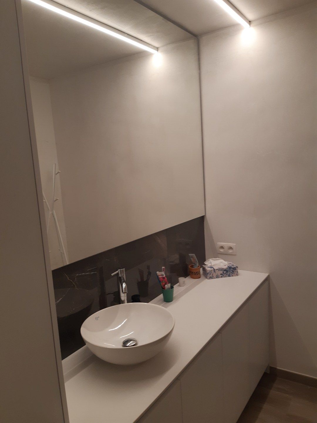 BEN-appartement met terras en tuintje. foto 17