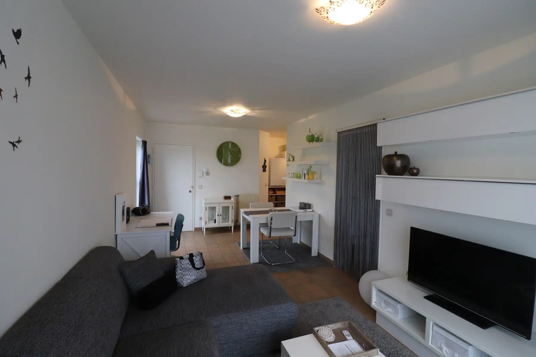 Een rustig gelegen appartement met kelderberging en autostaanplaats foto 5