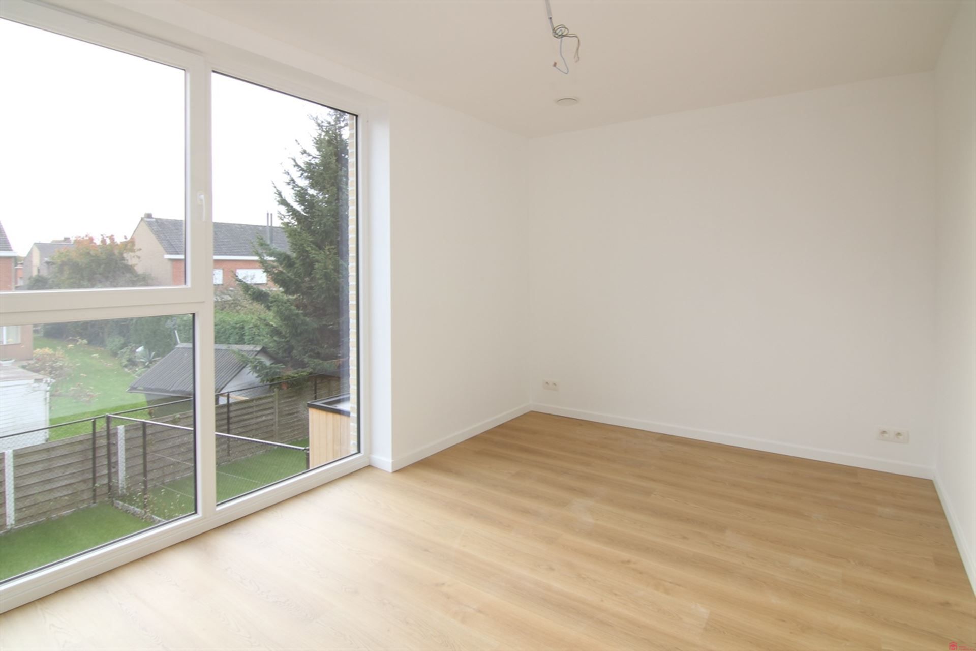 Recente woning te huur in een rustige verkaveling nabij centrum wevelgem foto 10