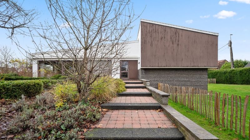 Villa van 285m² op 10a16ca met 5 slaapkamers foto 3