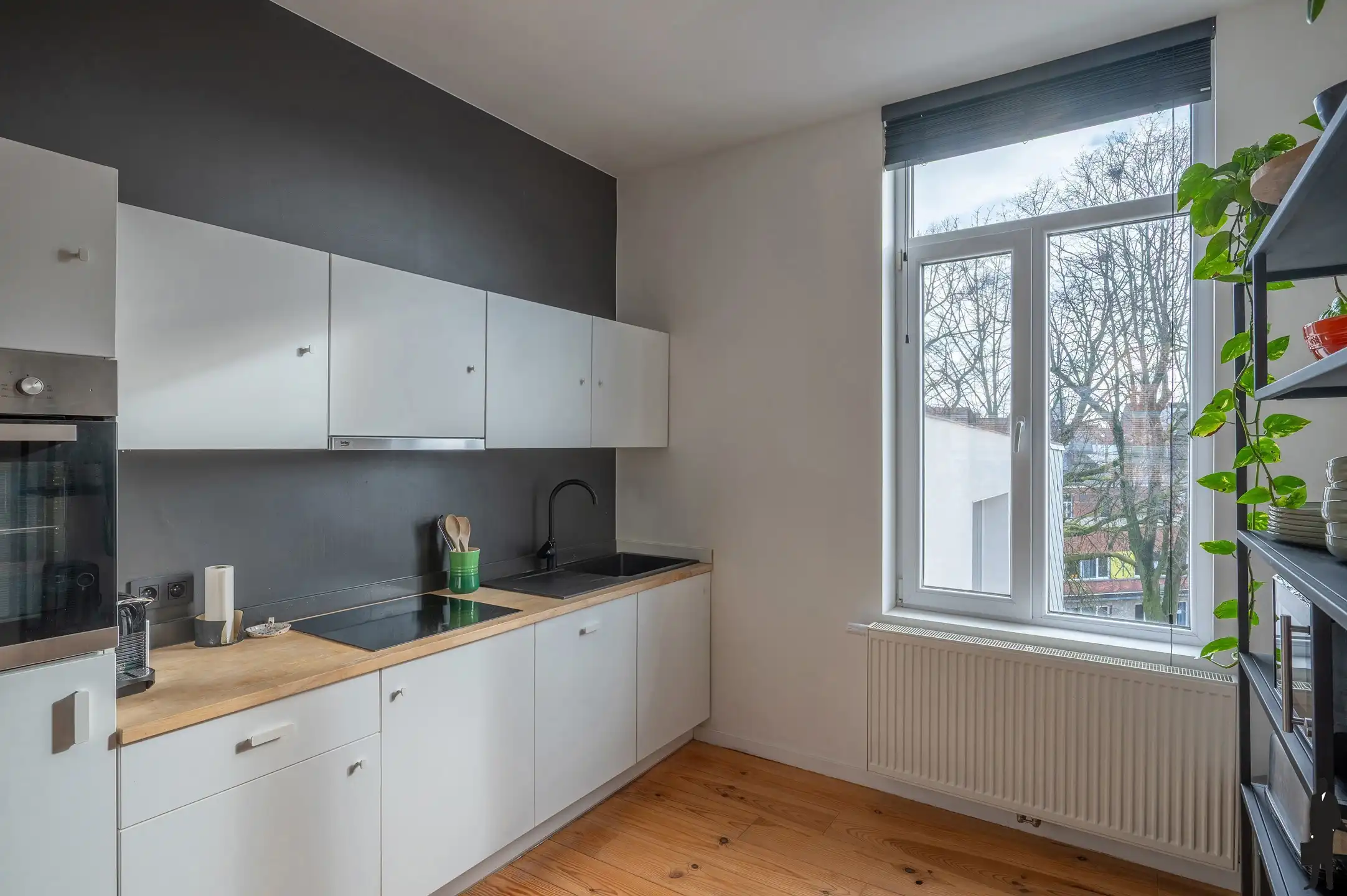 Lichtrijk en prachtig gerenoveerd appartement op toplocatie. foto 4
