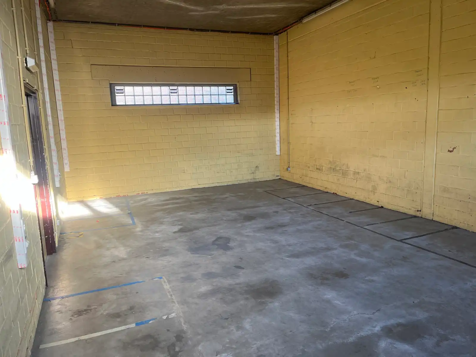 Polyvalente en opsplitsbare commerciële building in centrum Aartselaar foto 7