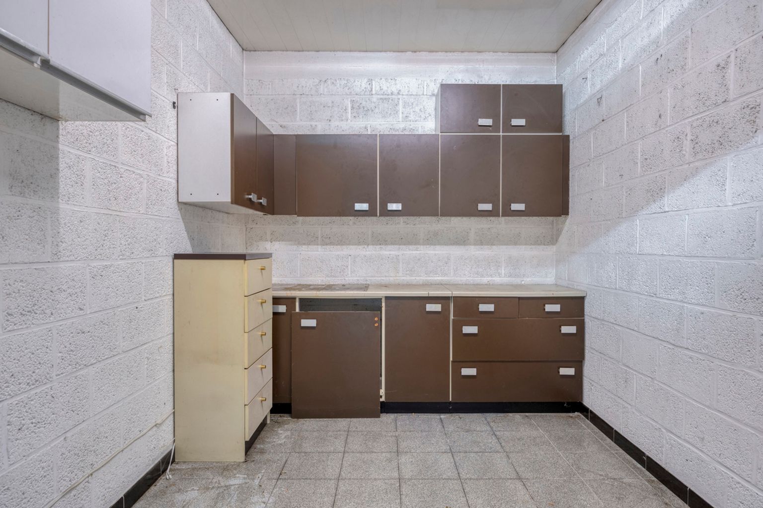 Bungalow van 176 m² met garage en tuin foto 18