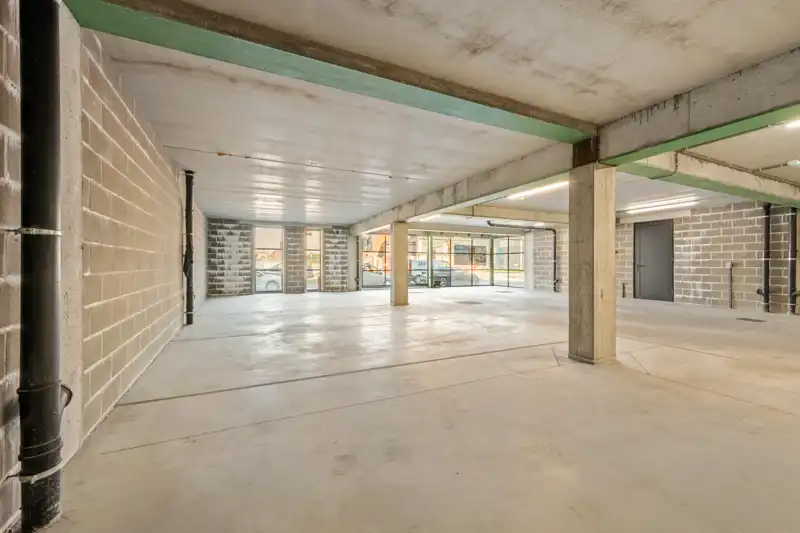 Roeselare nabij Station : Penthouse appartement met 2 slpks en zolder op de derde verdieping van een nieuw gebouwde Residentie genaamd "Residentie Arena" opp 110 m² foto 9