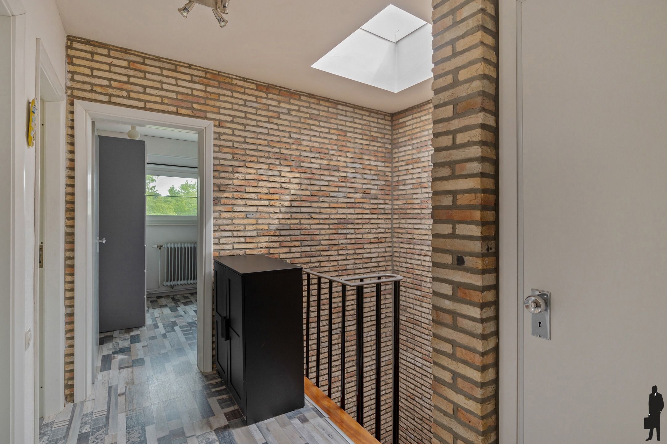 Welgelegen zeer energiezuinige woning met 5 slpks en Z-tuin foto 12