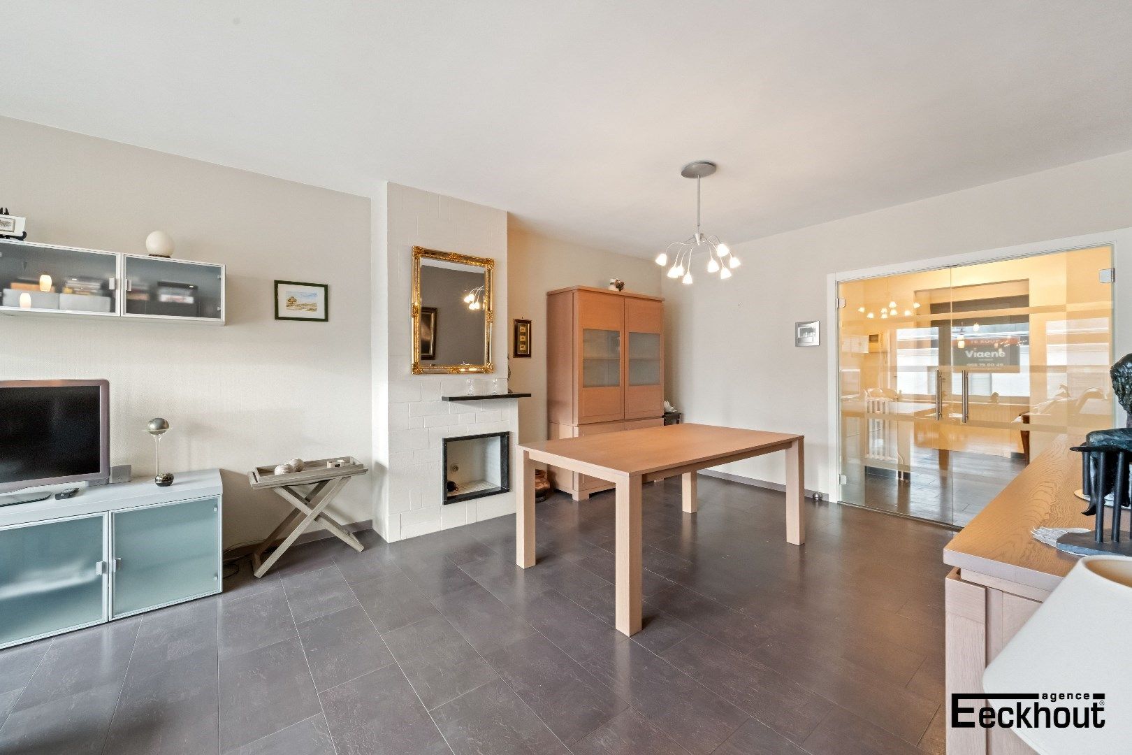Ruim appartement met zijdelings parkzicht foto 4