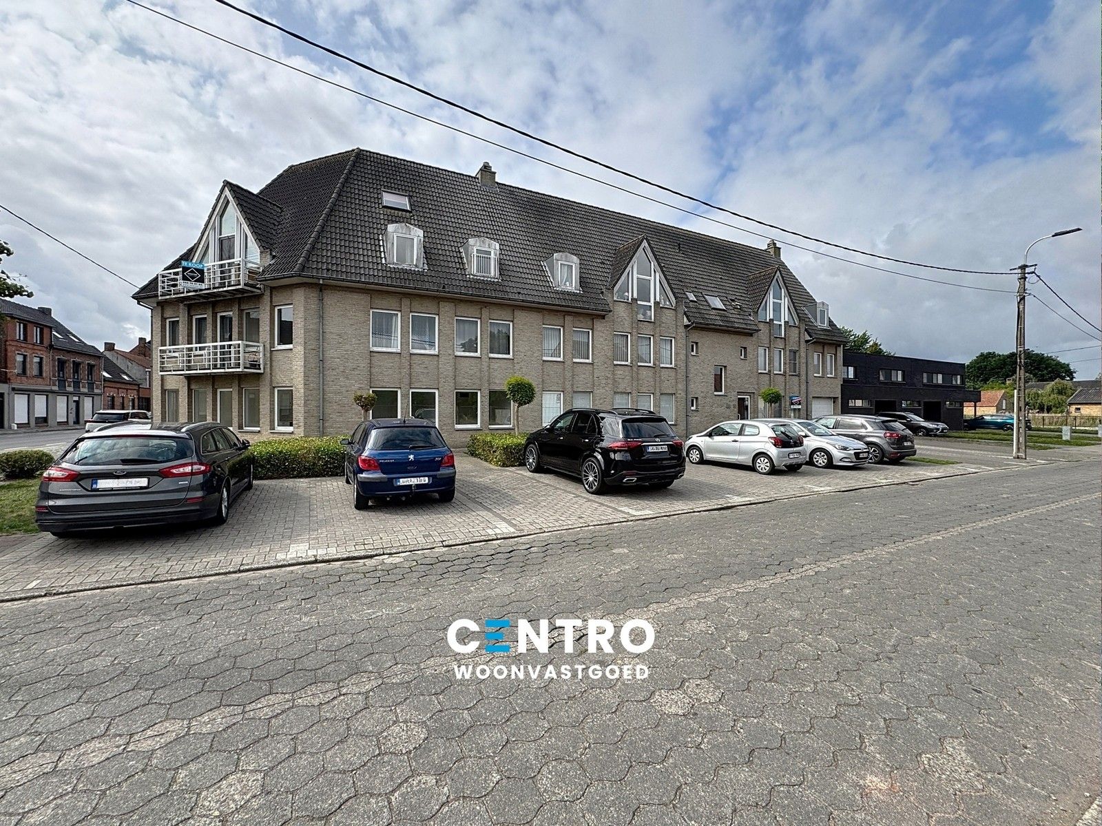 Hoofdfoto van de publicatie: Ruim appartement met 3 slpks én garagebox te Maldegem!