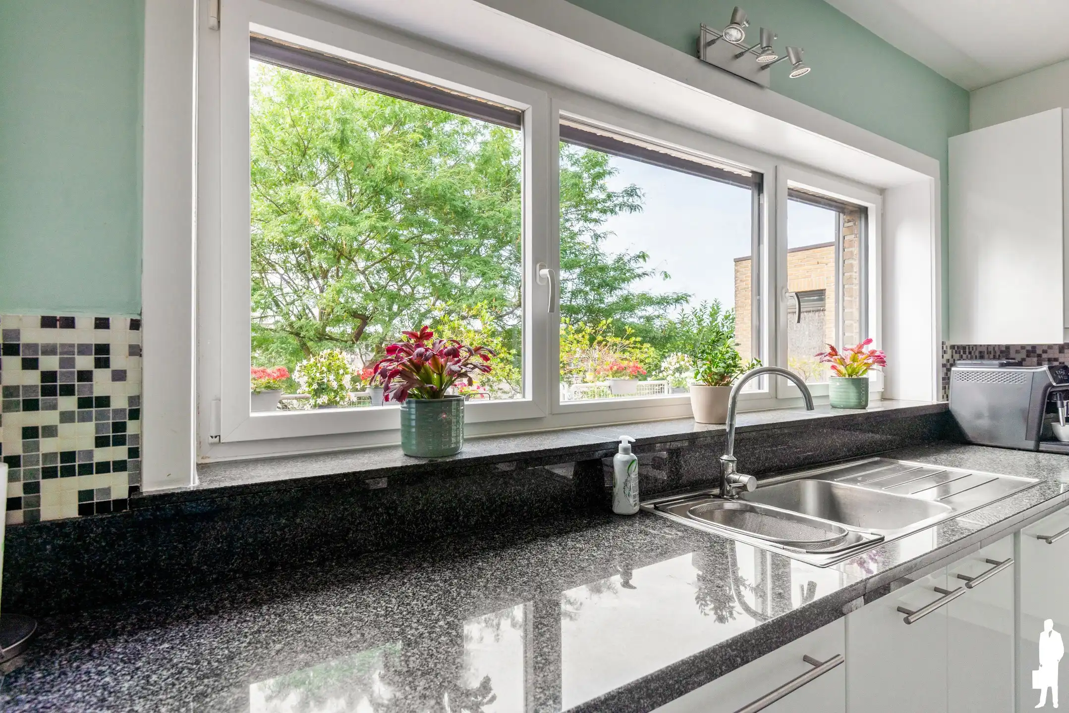 Ruim duplex app met 5 slpks, terras + privatieve tuin foto 9