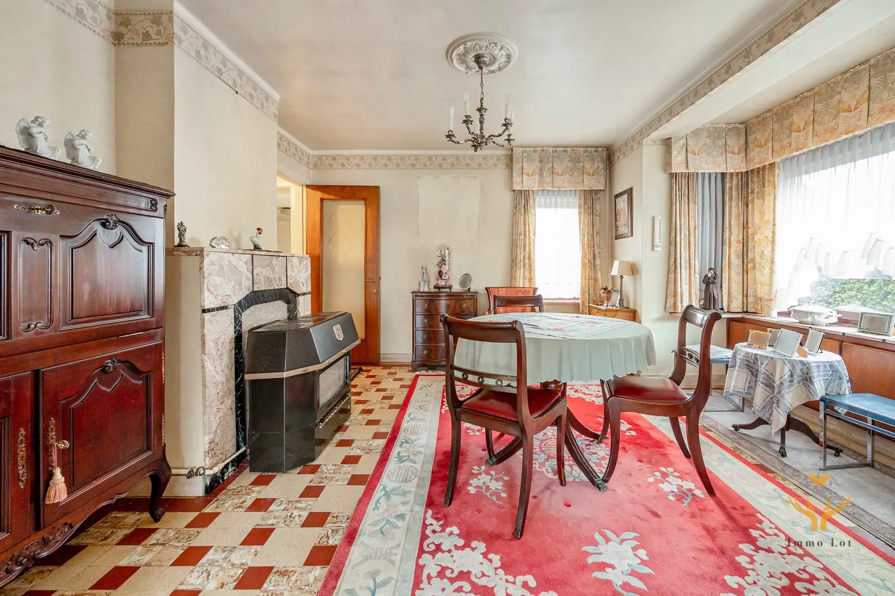 Ruime woning nabij het Donkmeer en Overmere centrum foto 4