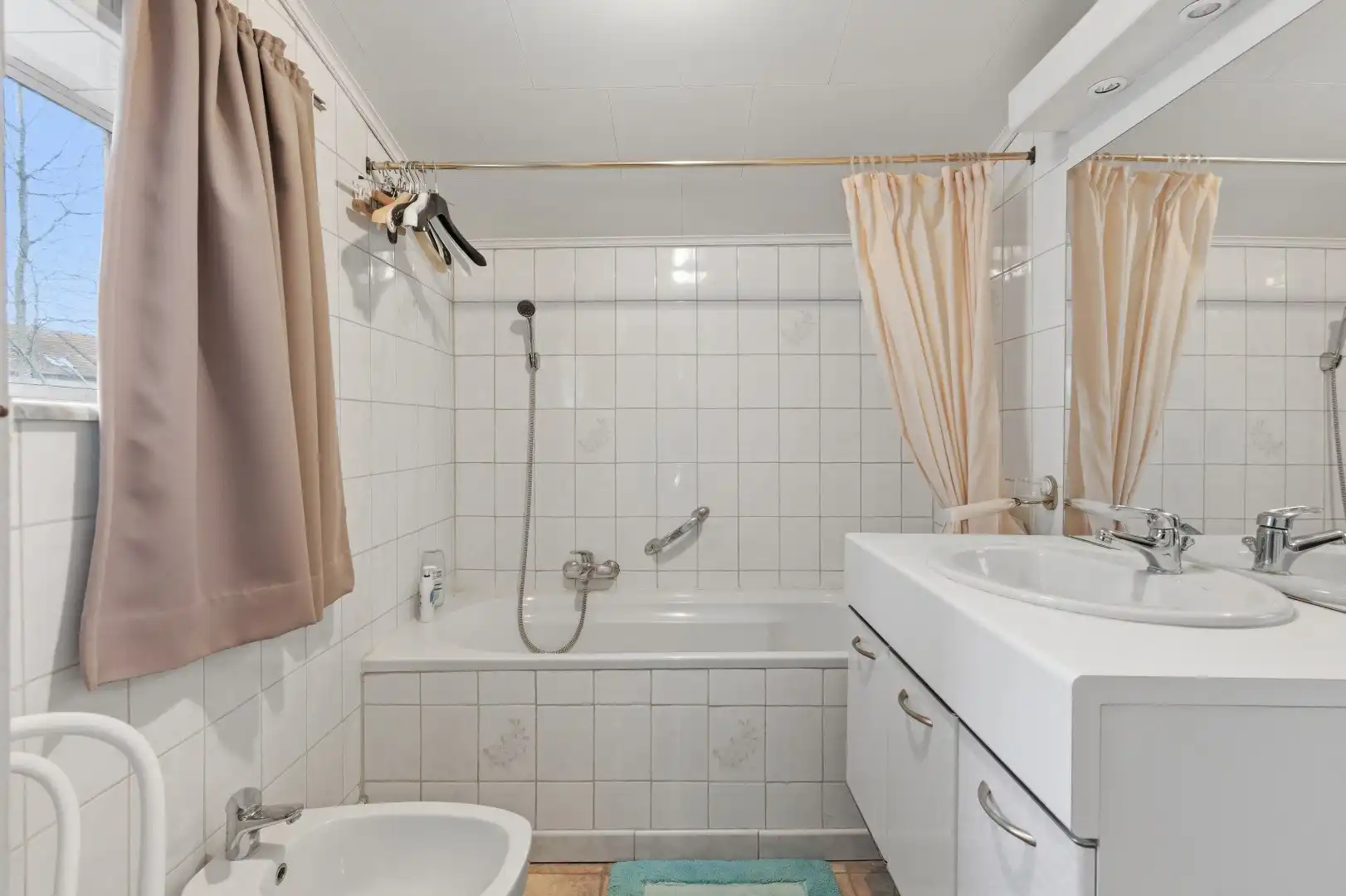 Ruime rijwoning met 4 tot 6 slaapkamers in het centrum van Tienen foto 15