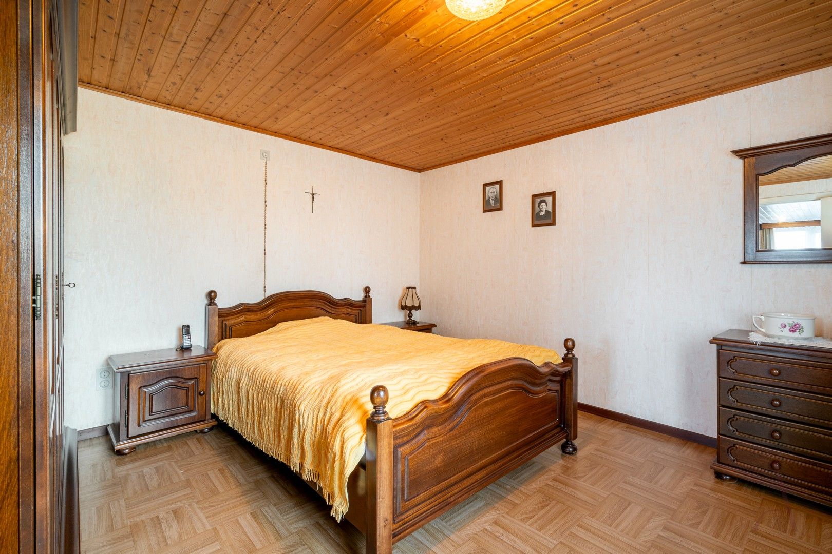 Karaktervolle langegevelhoeve met potentieel op 2.103 m², omgeven door weilanden en rust foto 11