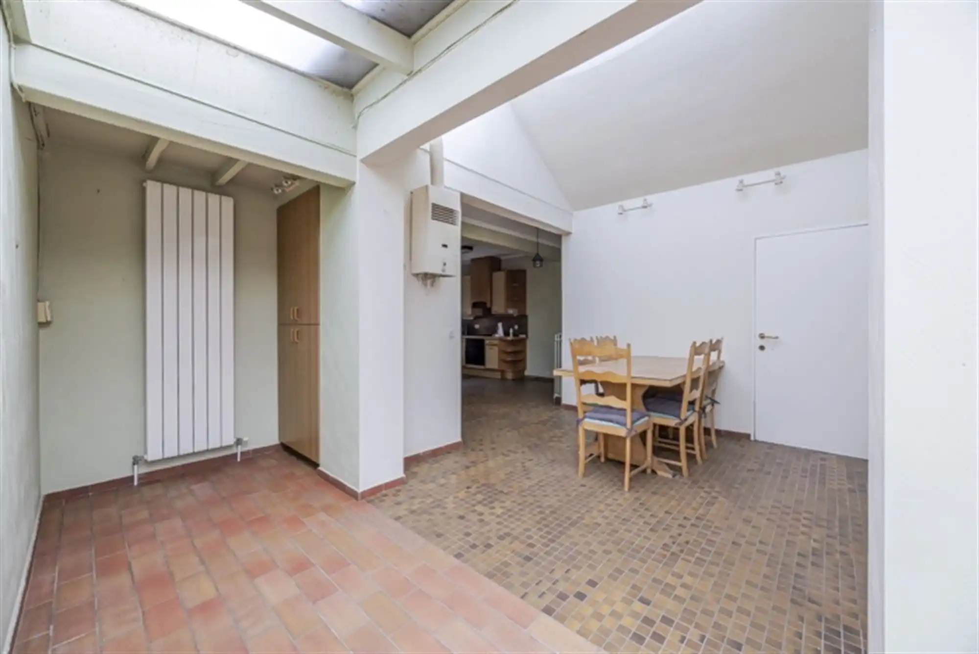 Landhuis met bijgebouwen op 3835 m² op rustige ligging foto 9