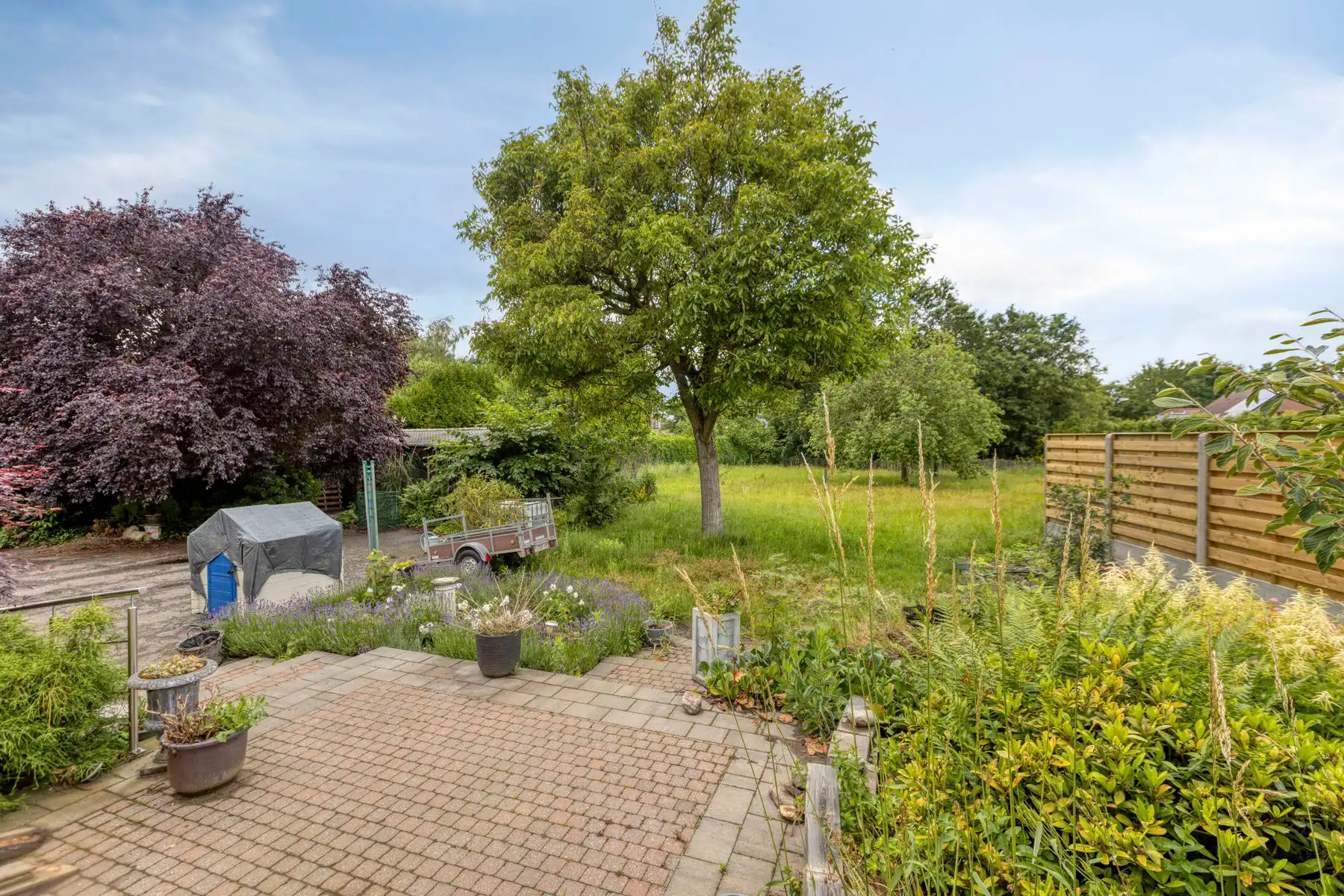 Vrijstaande woning met uitzonderlijke grote tuin in dorpskern Geistingen (Kinrooi) foto 2