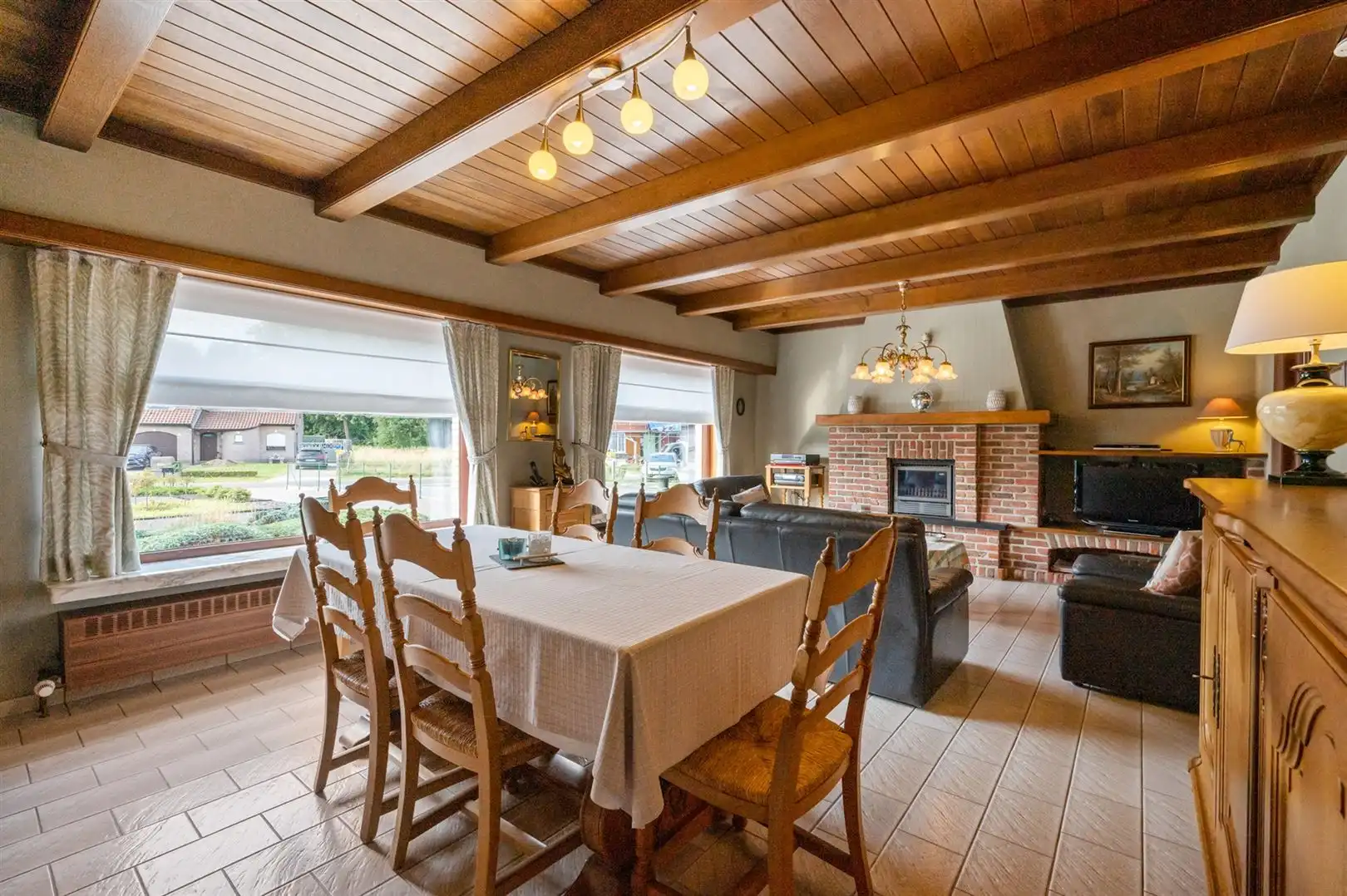 Laagbouwwoning met 3 slaapkamers op ca. 2.252m2 foto 9