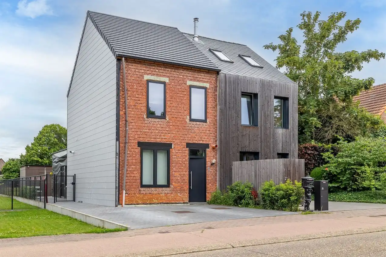 Prachtig, volledig vernieuwde woning met 3 slpk. foto 33