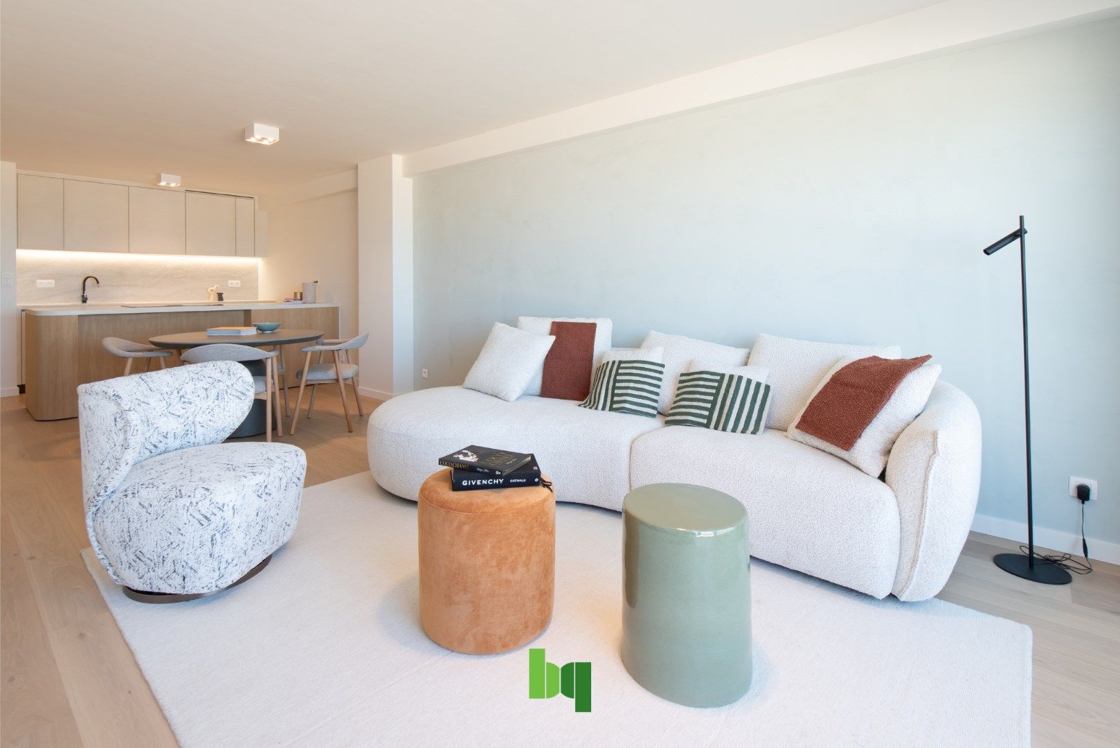 Instapklaar appartement met frontaal zeezicht en luxueuze afwerking foto 3